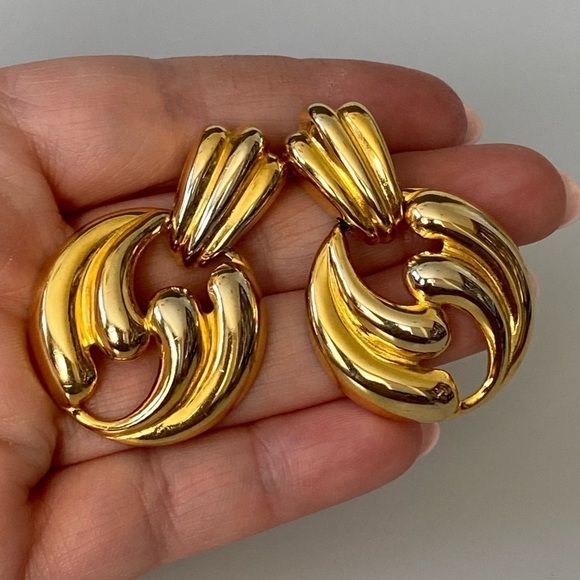 Earrings Gold Tone Drops Vintage - Picture 1 of 11